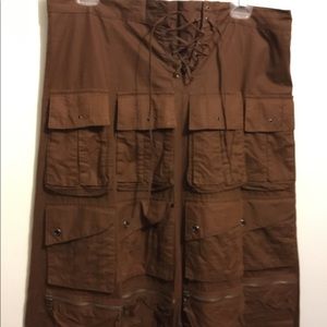 16 pockets on each side of this skirt